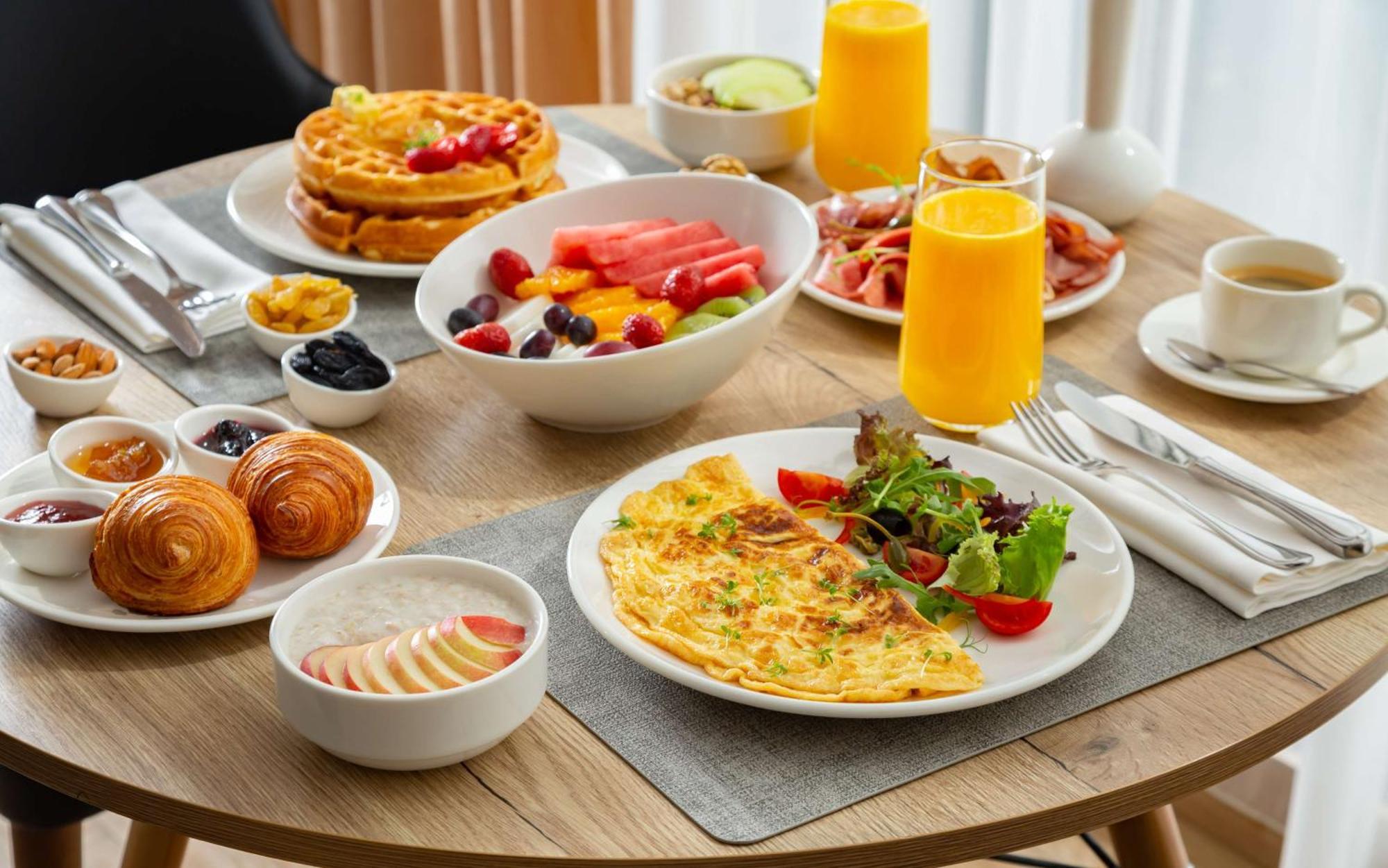 Hilton Garden Inn سمرقند المظهر الخارجي الصورة